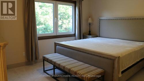 1564 Atrium Court, Mississauga, ON - Indoor Photo Showing Bedroom