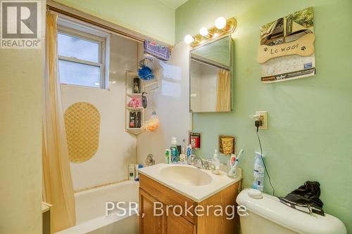 514 Krug Street, Kitchener, ON - Indoor Photo Showing Bathroom