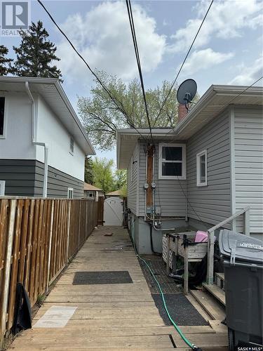 425 S Avenue S, Saskatoon, SK - Outdoor With Exterior