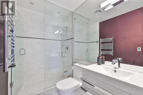 Lp04 - 2240 Lake Shore Boulevard, Toronto, ON - Indoor Photo Showing Bathroom