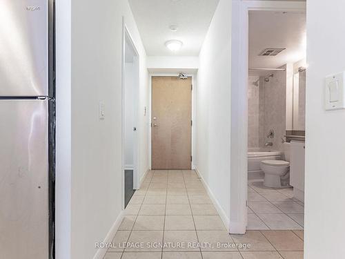 1708-4968 Yonge St, Toronto, ON - Indoor Photo Showing Bathroom
