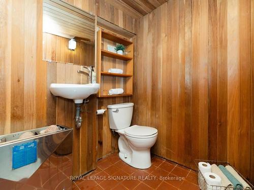 29 Neilson Ave, Toronto, ON - Indoor Photo Showing Bathroom