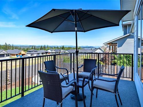 3332 Harbourview Blvd, Courtenay, BC - Outdoor With Exterior