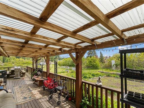 1280 Scotchtown Rd, Nanaimo, BC - Outdoor With Deck Patio Veranda With Exterior
