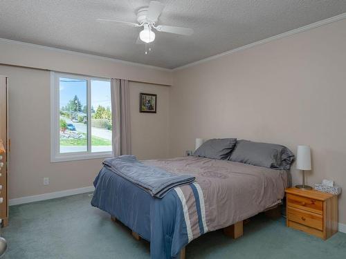 2102 Manchester Lane, Nanaimo, BC - Indoor Photo Showing Bedroom