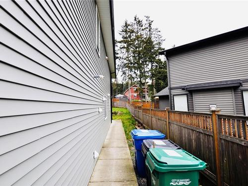 1061 Shelby Ann Ave, Nanaimo, BC - Outdoor With Deck Patio Veranda With Exterior