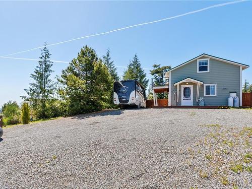 1129 Fifth Ave, Ucluelet, BC - Outdoor