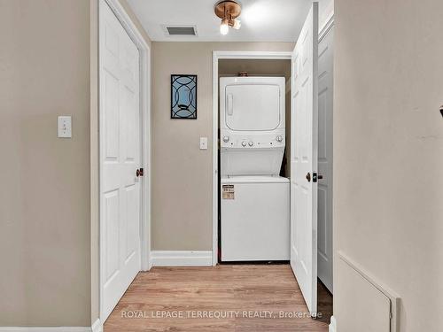 1215-1 Lee Centre Dr, Toronto, ON - Indoor Photo Showing Laundry Room