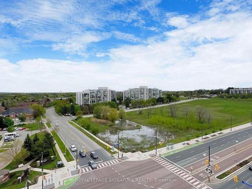 1001-18 Harding Blvd, Richmond Hill, ON - Outdoor With View