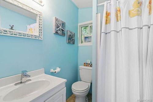 4953 Cordova Bay Rd, Saanich, BC - Indoor Photo Showing Bathroom