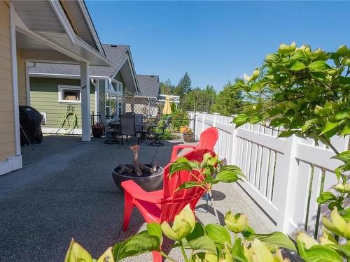 326 Edgewood Cres, Duncan, BC - Outdoor