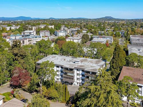 304-1665 Oak Bay Ave, Victoria, BC - Outdoor With View