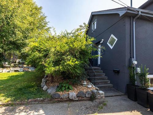 145 Sims Ave, Saanich, BC - Outdoor