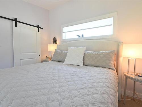7468 Teal Crt, Lake Cowichan, BC - Indoor Photo Showing Bedroom