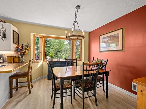 174 Mariwood Dr, Campbell River, BC - Indoor Photo Showing Dining Room
