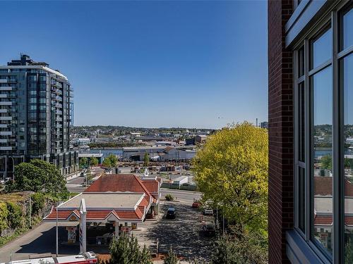 314-100 Saghalie Rd, Victoria, BC - Outdoor With View