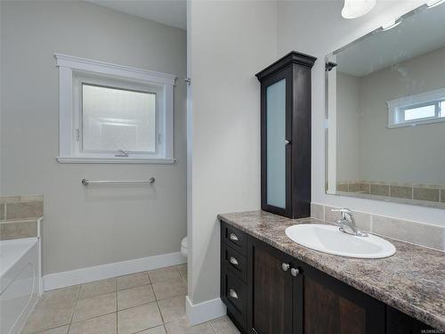 402 Latoria Rd, Colwood, BC - Indoor Photo Showing Bathroom