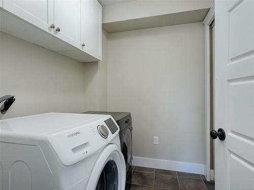 402 Latoria Rd, Colwood, BC - Indoor Photo Showing Laundry Room