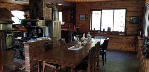 1377 Collings Road, Seymour Arm, BC - Indoor Photo Showing Dining Room