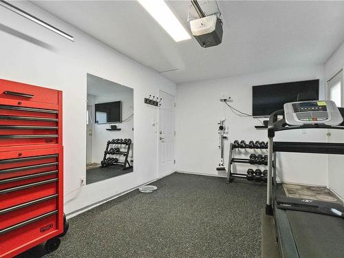 980 Creekside Crt, Central Saanich, BC - Indoor Photo Showing Gym Room