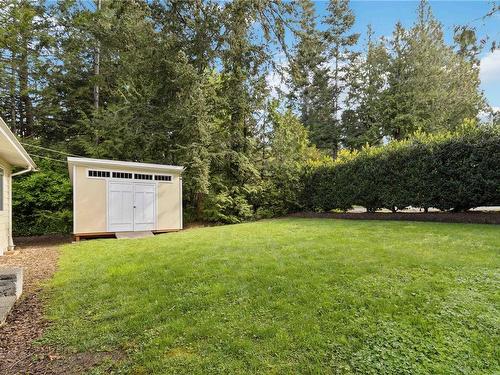 980 Creekside Crt, Central Saanich, BC - Outdoor