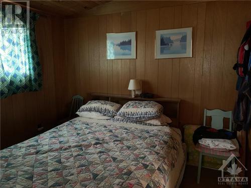 122 Blue Jay Lane, Carleton Place, ON - Indoor Photo Showing Bedroom