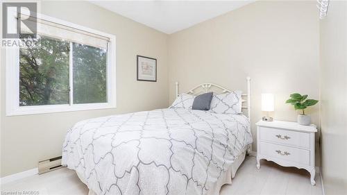 1100 Dorcas Bay Road, Northern Bruce Peninsula, ON - Indoor Photo Showing Bedroom