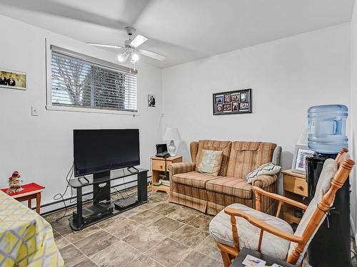 Dwelling - 173Z Rue Delagrave, Saint-Jean-Sur-Richelieu, QC - Indoor Photo Showing Living Room