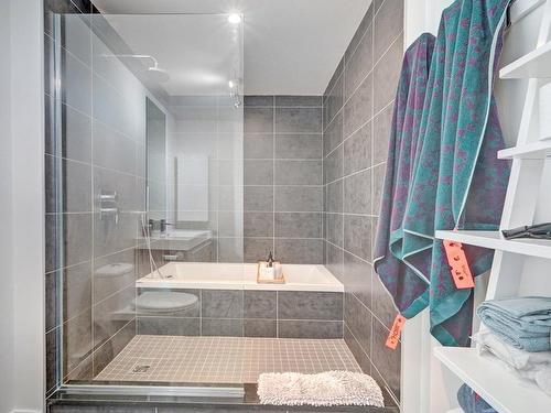 Bathroom - 811-377 Rue Des Seigneurs, Montréal (Le Sud-Ouest), QC - Indoor Photo Showing Bathroom