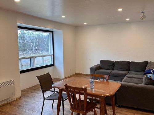 Dining room - 2 Base-Radar, La Tuque, QC - Indoor Photo Showing Living Room
