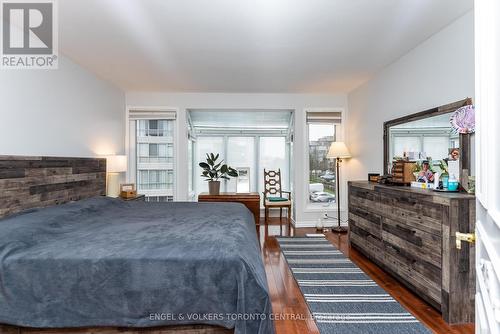 6 Cumberland Lane, Ajax, ON - Indoor Photo Showing Bedroom