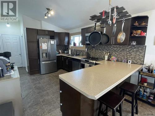 283 Spruce St S, Timmins, ON - Indoor Photo Showing Kitchen With Double Sink