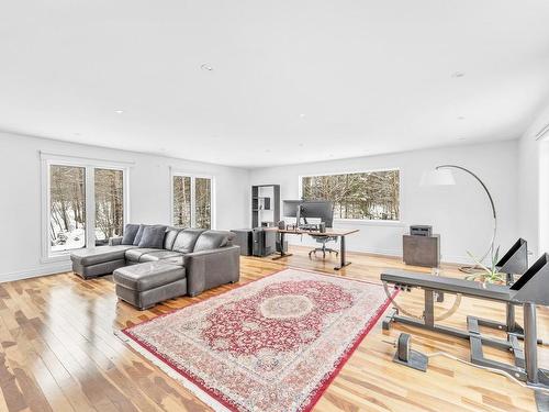 Family room - 110 Rue Du Domaine-Fortier, Saint-Colomban, QC - Indoor Photo Showing Living Room