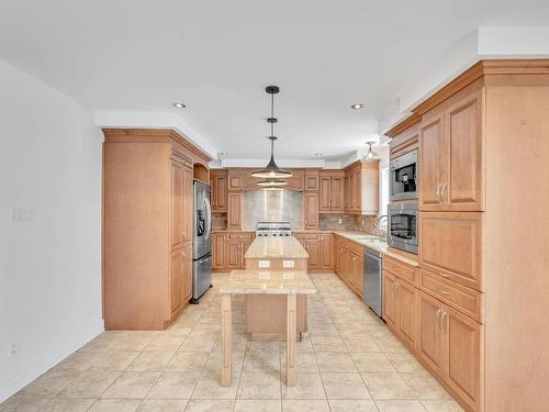 Kitchen - 110 Rue Du Domaine-Fortier, Saint-Colomban, QC - Indoor Photo Showing Kitchen