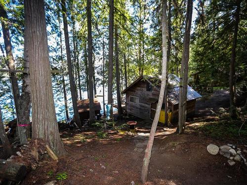 5319 East Barriere Lake Fsr, Barriere, BC 