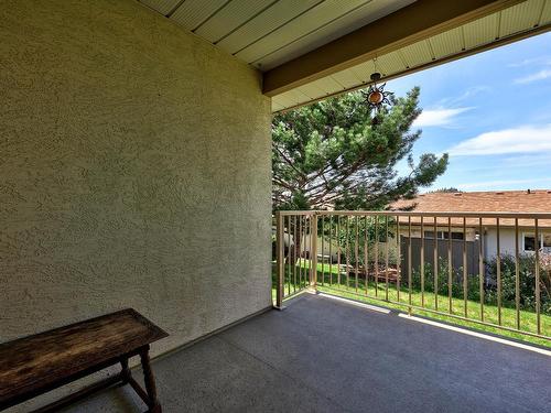 56-1950 Braeview Place, Kamloops, BC - Outdoor