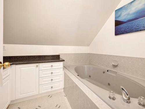 790 Spruce Street, Blue River, BC - Indoor Photo Showing Bathroom