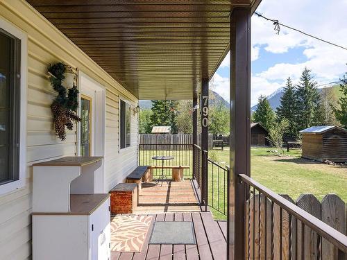 790 Spruce Street, Blue River, BC - Outdoor With Exterior