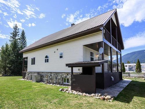 790 Spruce Street, Blue River, BC - Outdoor