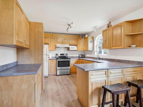 790 Spruce Street, Blue River, BC - Indoor Photo Showing Kitchen