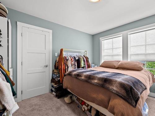 2451 Tranquille Rd, Kamloops, BC - Indoor Photo Showing Bedroom