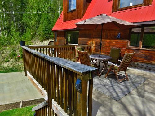4000 Mountain View Road, Out Of District, BC - Outdoor With Deck Patio Veranda With Exterior
