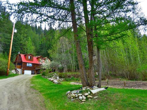 4000 Mountain View Road, Out Of District, BC - Outdoor With Deck Patio Veranda