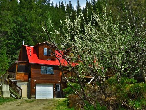 4000 Mountain View Road, Out Of District, BC - Outdoor