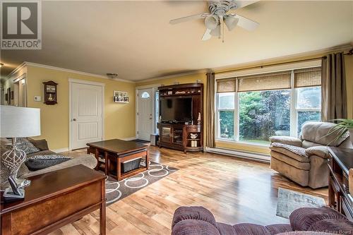 3685 Loch Lomond Road, Saint John, NB - Indoor Photo Showing Living Room