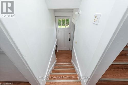 4965 Jepson Street, Niagara Falls, ON - Indoor Photo Showing Other Room