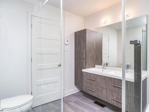 Salle de bains - 2153 Rue Phil-Goyette, Vaudreuil-Dorion, QC - Indoor Photo Showing Bathroom