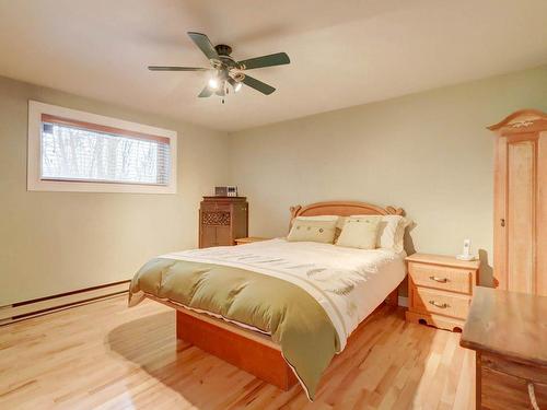 Chambre Ã Â coucher - 10620 Rue Renaud, Terrebonne (La Plaine), QC - Indoor Photo Showing Bedroom