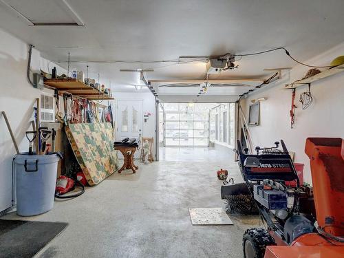 Garage - 10620 Rue Renaud, Terrebonne (La Plaine), QC - Indoor Photo Showing Garage