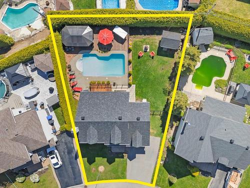 Overall view - 50 Rue Yvon-Cousineau, Blainville, QC - Outdoor With In Ground Pool With View